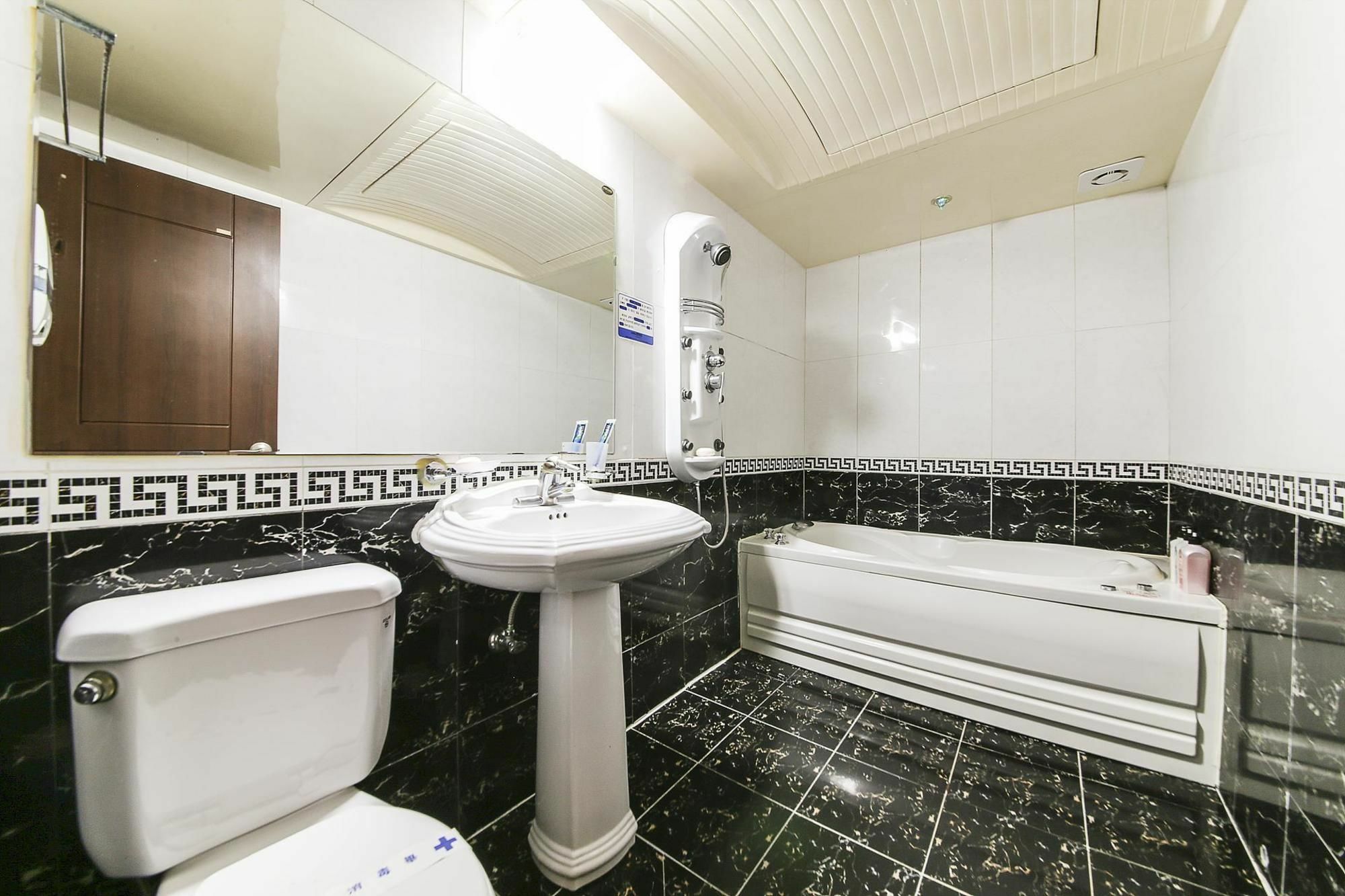 Haeundae Aone Hotel Μπουσάν Εξωτερικό φωτογραφία